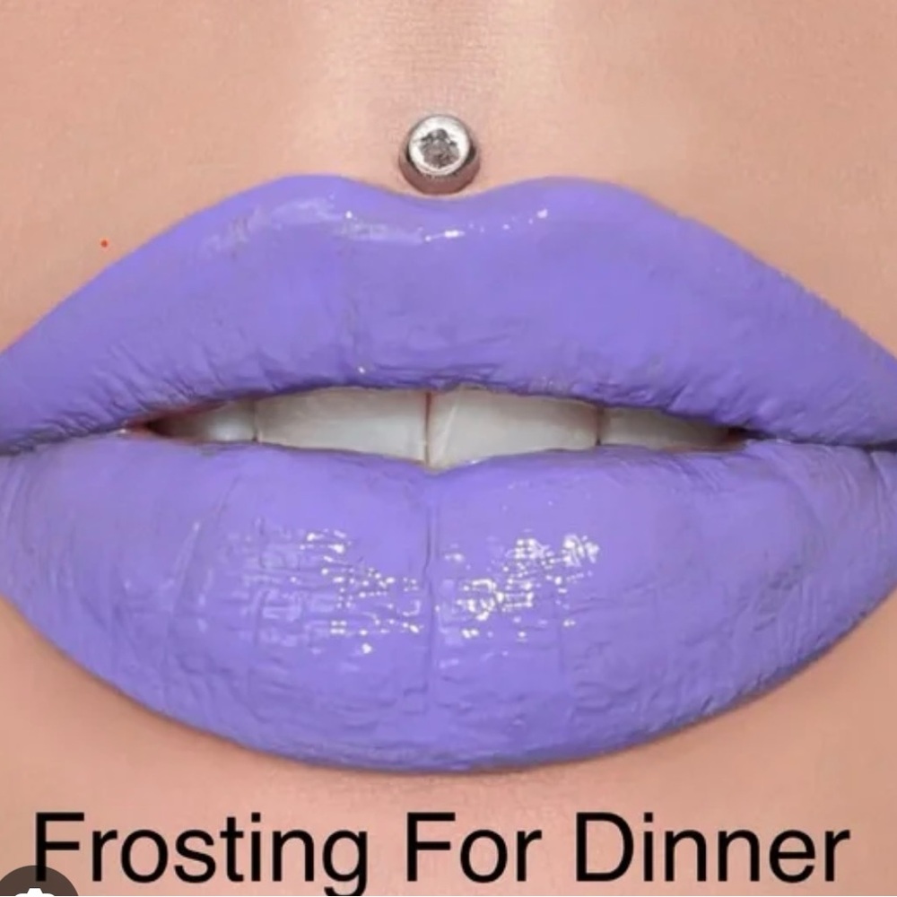 Jeffree Star Purple Supreme Gloss Lip Gloss. Frosting For Dinner